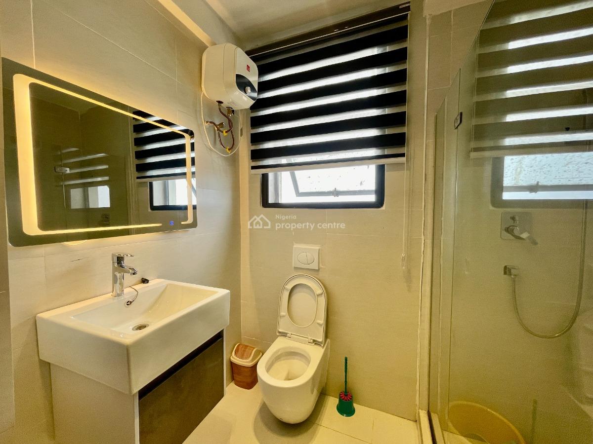 Nicely Furnished 3 Bedroom Apartment, Lekki Phase 1, Lekki, Lagos, Flat / Apartment Short Let