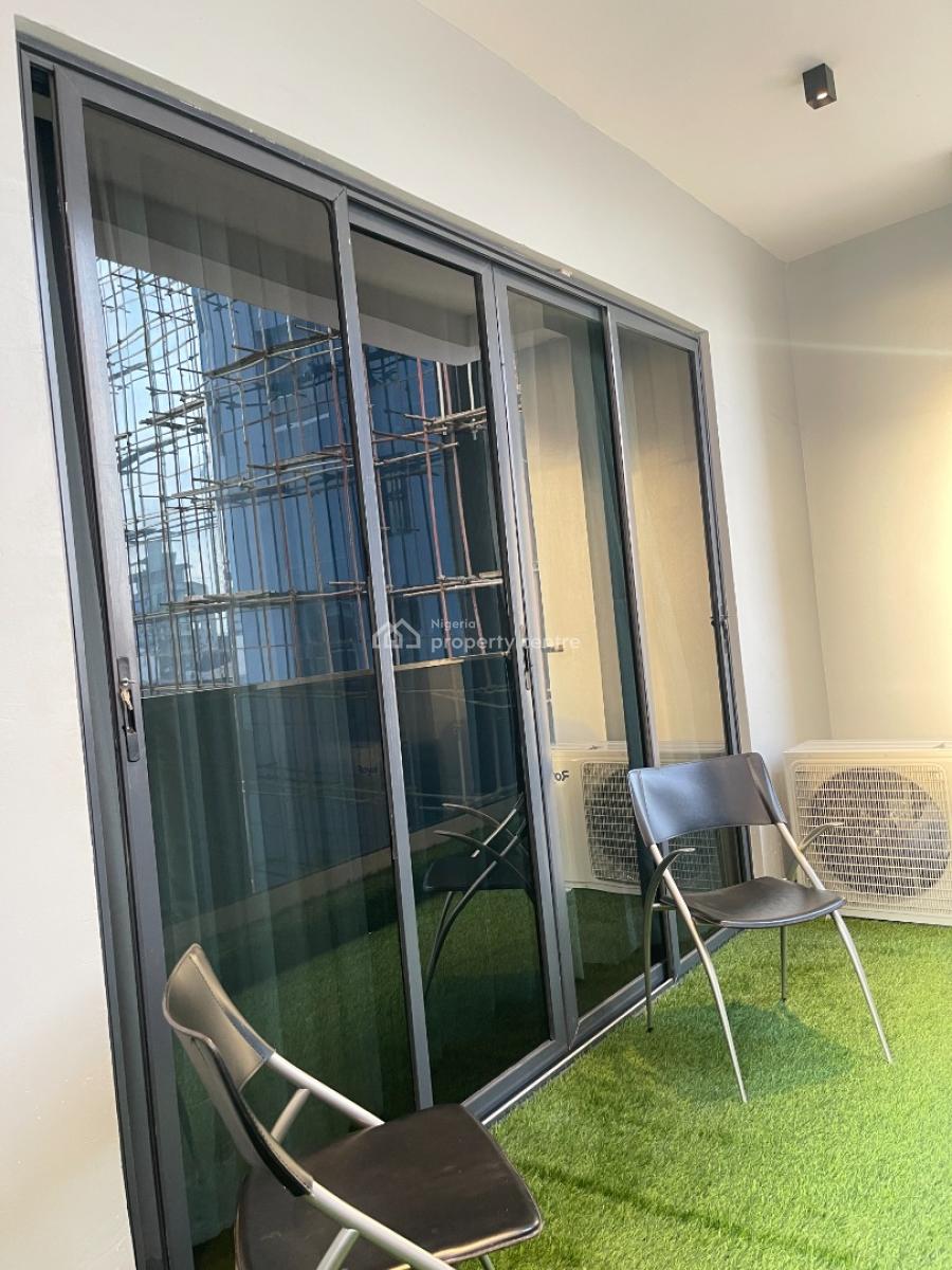 Nicely Furnished 3 Bedroom Apartment, Lekki Phase 1, Lekki, Lagos, Flat / Apartment Short Let