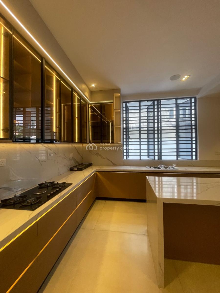 Magnificent and Spacious 5 Bedroom Duplex, Off Admiralty, Lekki Phase 1, Lekki, Lagos, Detached Duplex for Sale