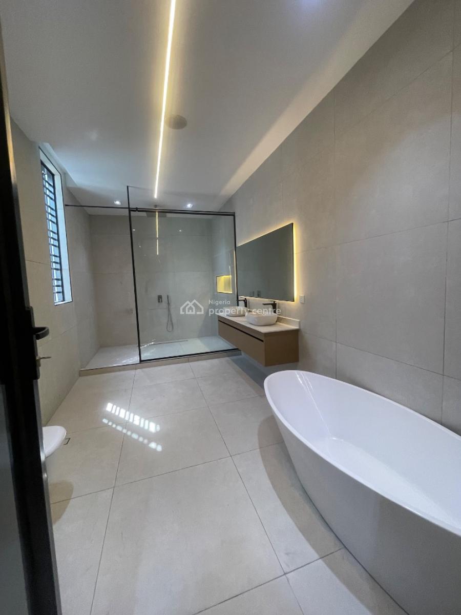 Magnificent and Spacious 5 Bedroom Duplex, Off Admiralty, Lekki Phase 1, Lekki, Lagos, Detached Duplex for Sale