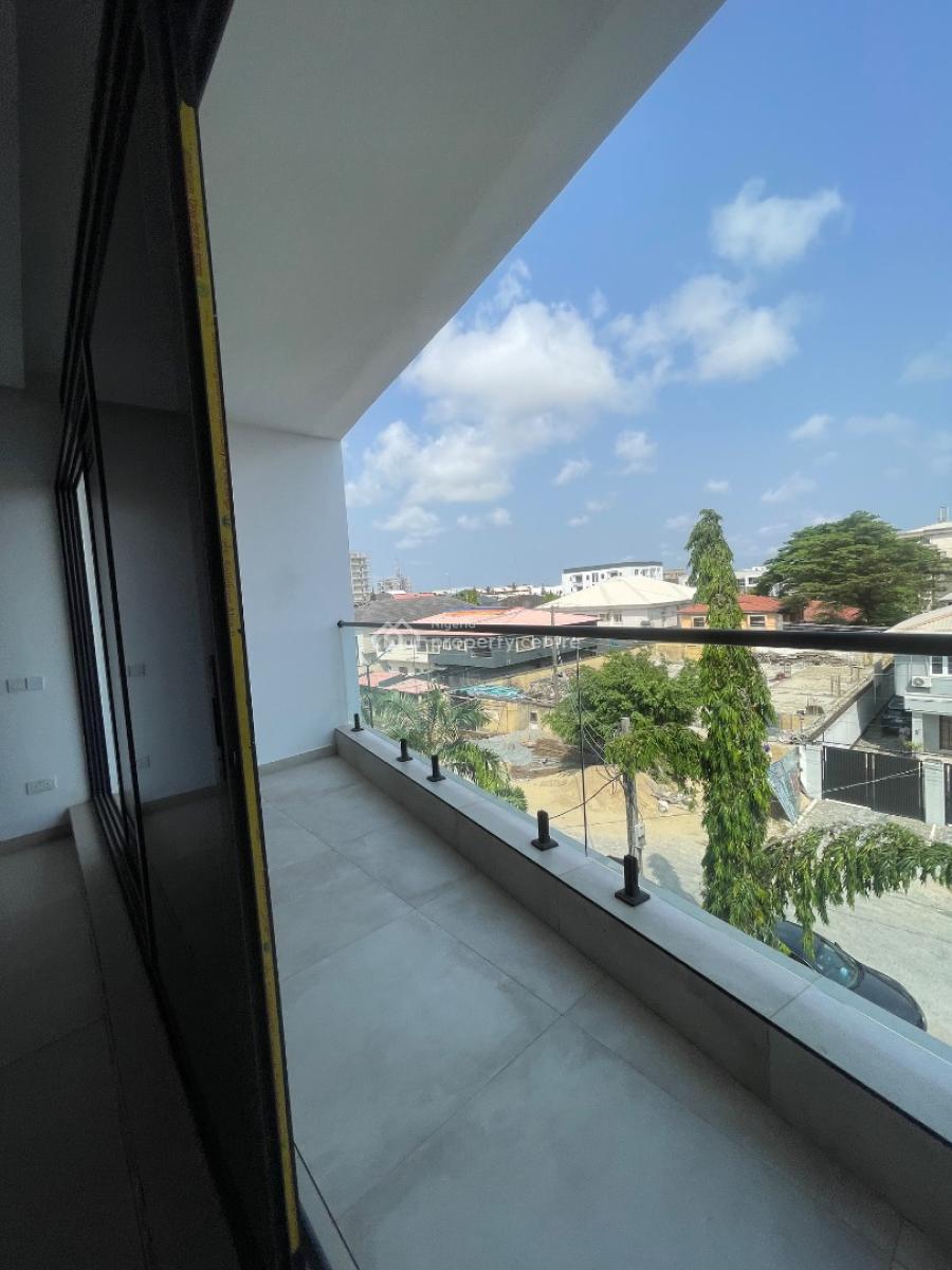 Magnificent and Spacious 5 Bedroom Duplex, Off Admiralty, Lekki Phase 1, Lekki, Lagos, Detached Duplex for Sale