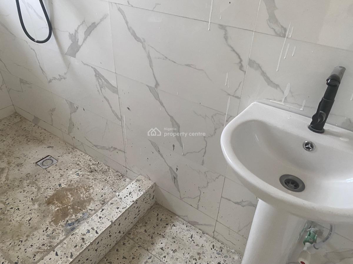 2 Bedrooms, Seaside, Badore, Ajah, Lagos, Flat / Apartment for Rent