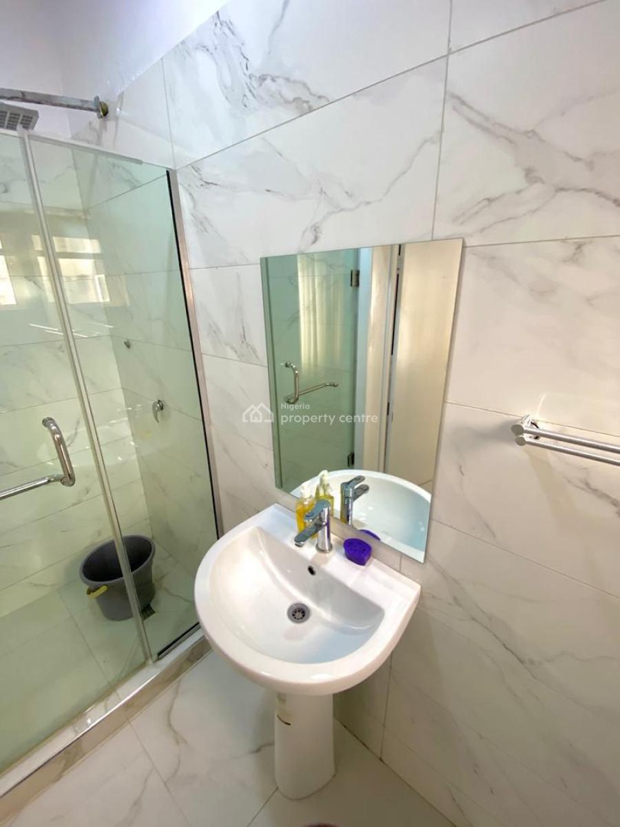 Luxury Minimalist 3-bedroom Apartment with Housekeeping and Ensuite Room, Lekki Phase 1, Lekki, Lagos, Flat / Apartment Short Let