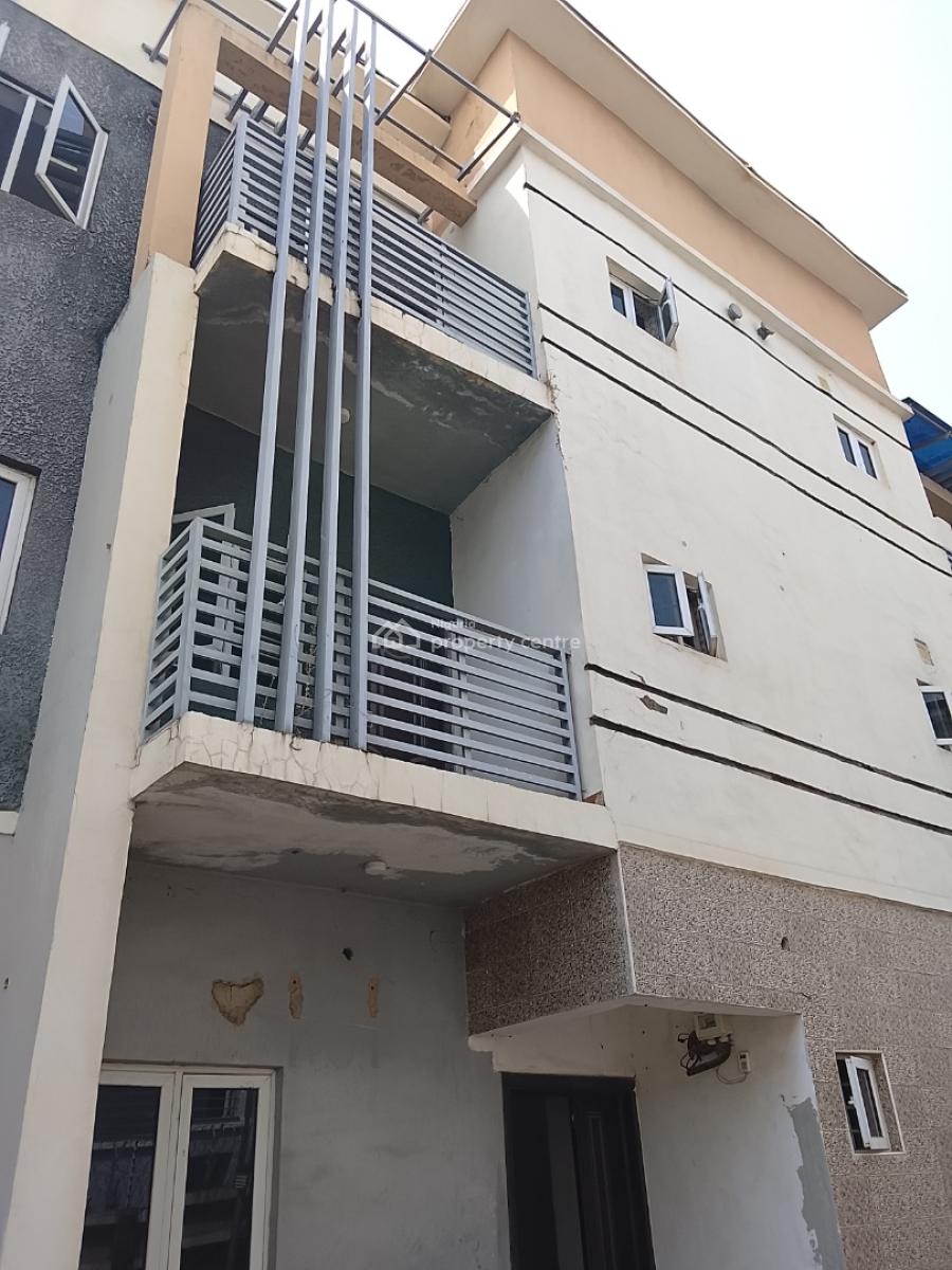 4 Bedrooms Terraced Duplex with a 1 Room Bq, Wuye, Abuja, Terraced Duplex for Rent
