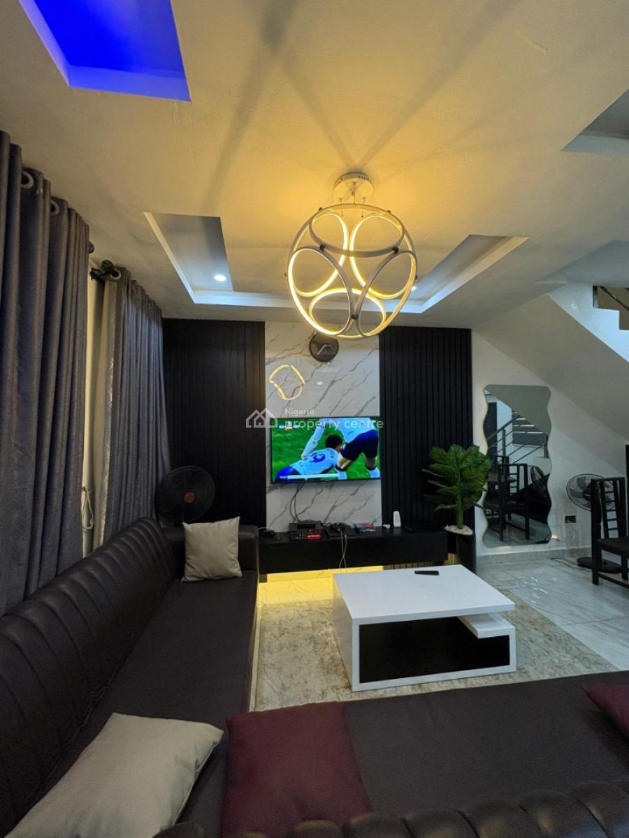 Luxurious and Comfortable 2 Bedroom Apartment with Pool and Gym, Ajah, Lagos, Flat / Apartment Short Let