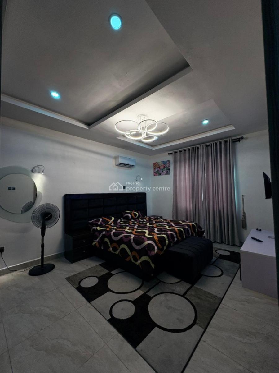 Luxurious and Comfortable 2 Bedroom Apartment with Pool and Gym, Ajah, Lagos, Flat / Apartment Short Let