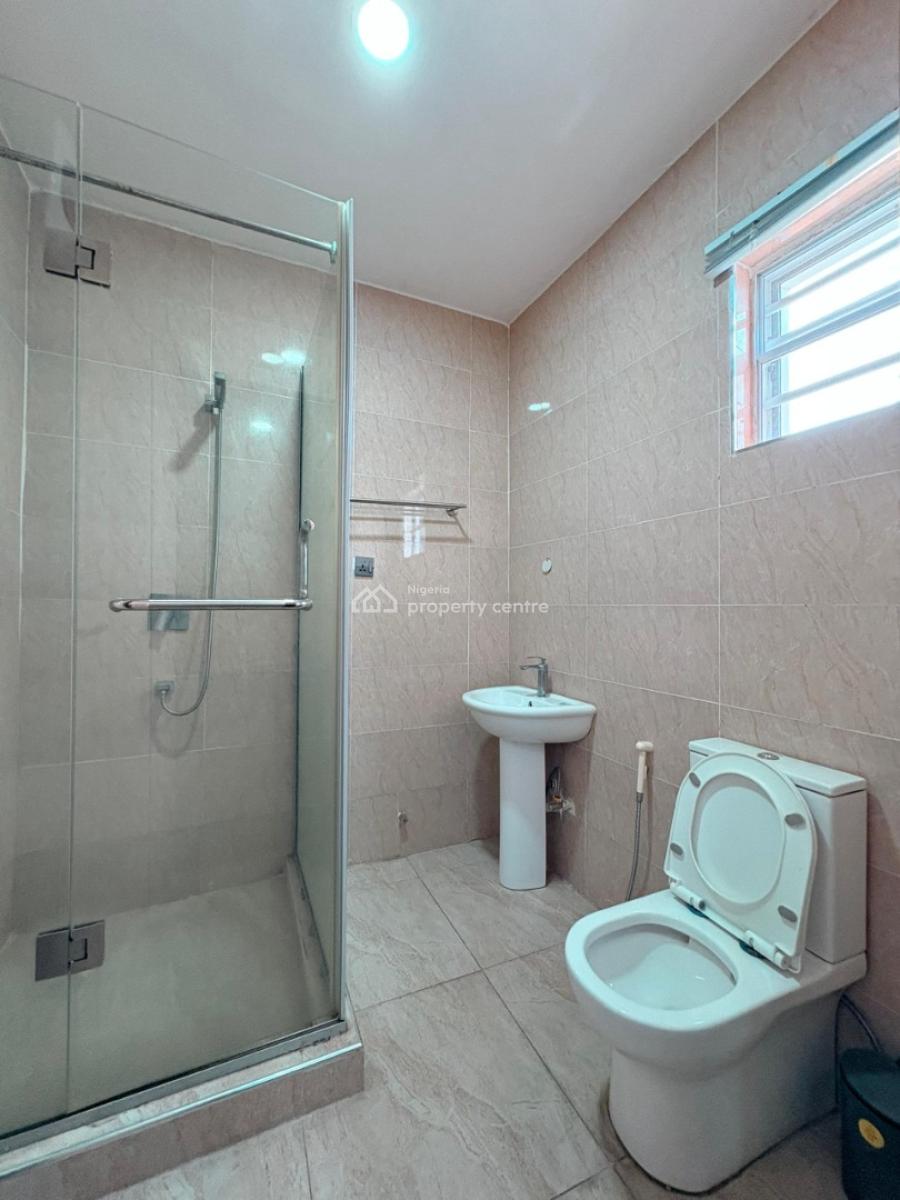 Luxurious and Comfortable 2 Bedroom Apartment with Pool and Gym, Ajah, Lagos, Flat / Apartment Short Let