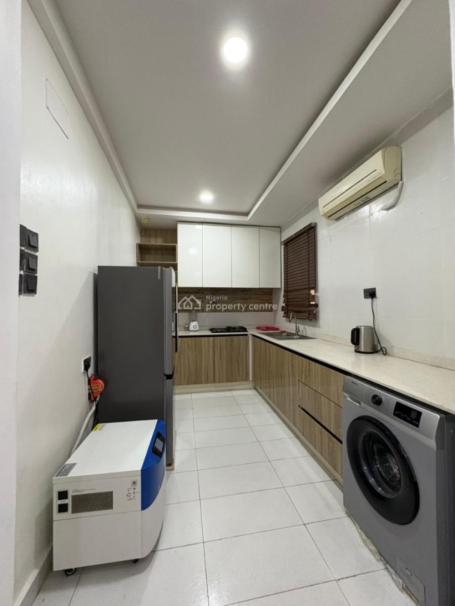 Luxurious and Comfortable 2 Bedroom Apartment with Pool and Gym, Ajah, Lagos, Flat / Apartment Short Let