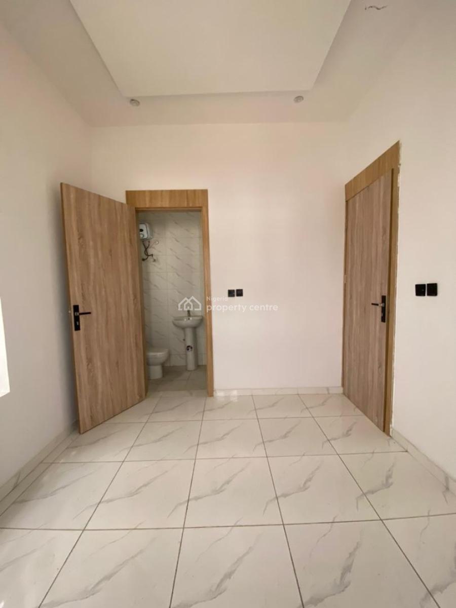 5 Bedrooom Detached House with Bq, Ajah, Lagos, Detached Duplex for Sale