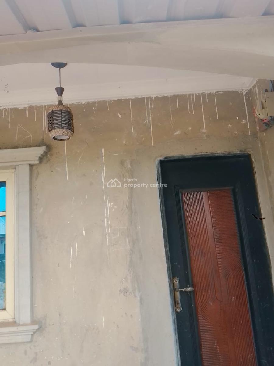 a Luxury Room and Parlor Self Contain, Lucky Fiber Road, Ikorodu, Lagos, Flat / Apartment for Rent