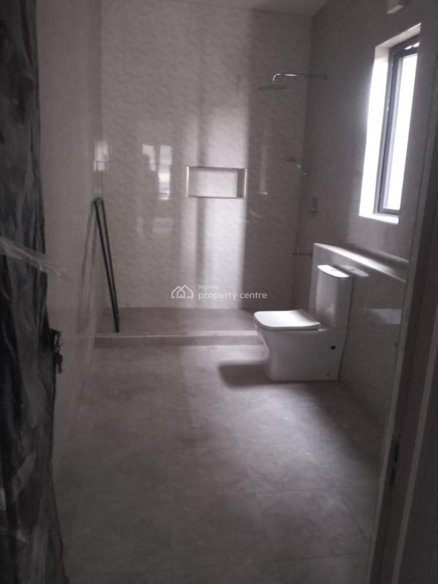 Newly Built and Spacious Three (3) Bedroom Flat, By U3 Estate, Lekki Right, Lekki Phase 1, Lekki, Lagos, Flat / Apartment for Sale