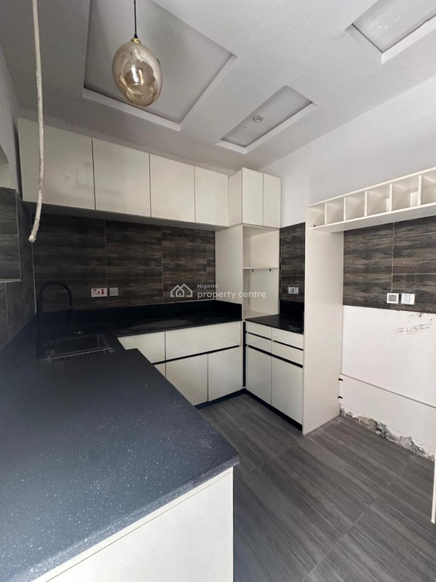Gorgeous 4 Bedroom Terrace Duplex, Chevron, Lekki, Lagos, Terraced Duplex for Sale