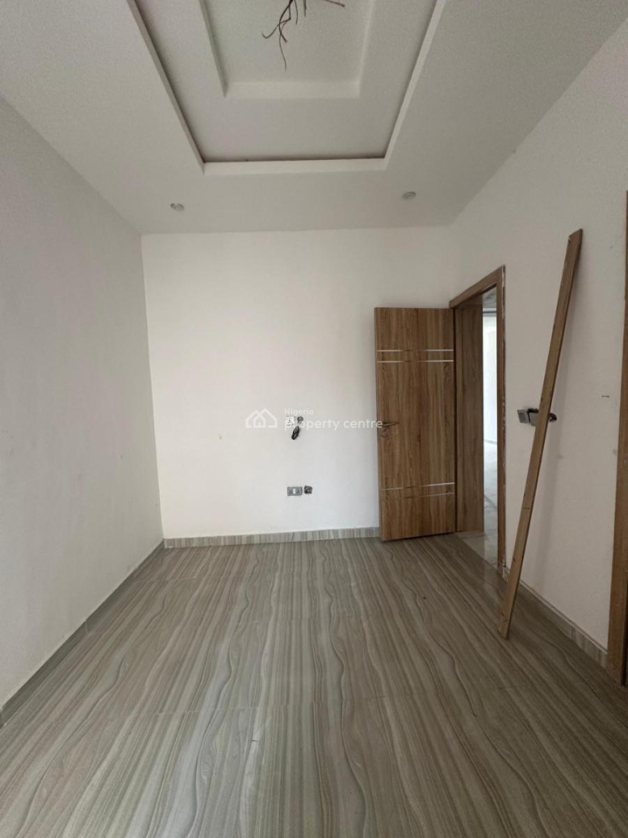 Gorgeous 4 Bedroom Terrace Duplex, Chevron, Lekki, Lagos, Terraced Duplex for Sale