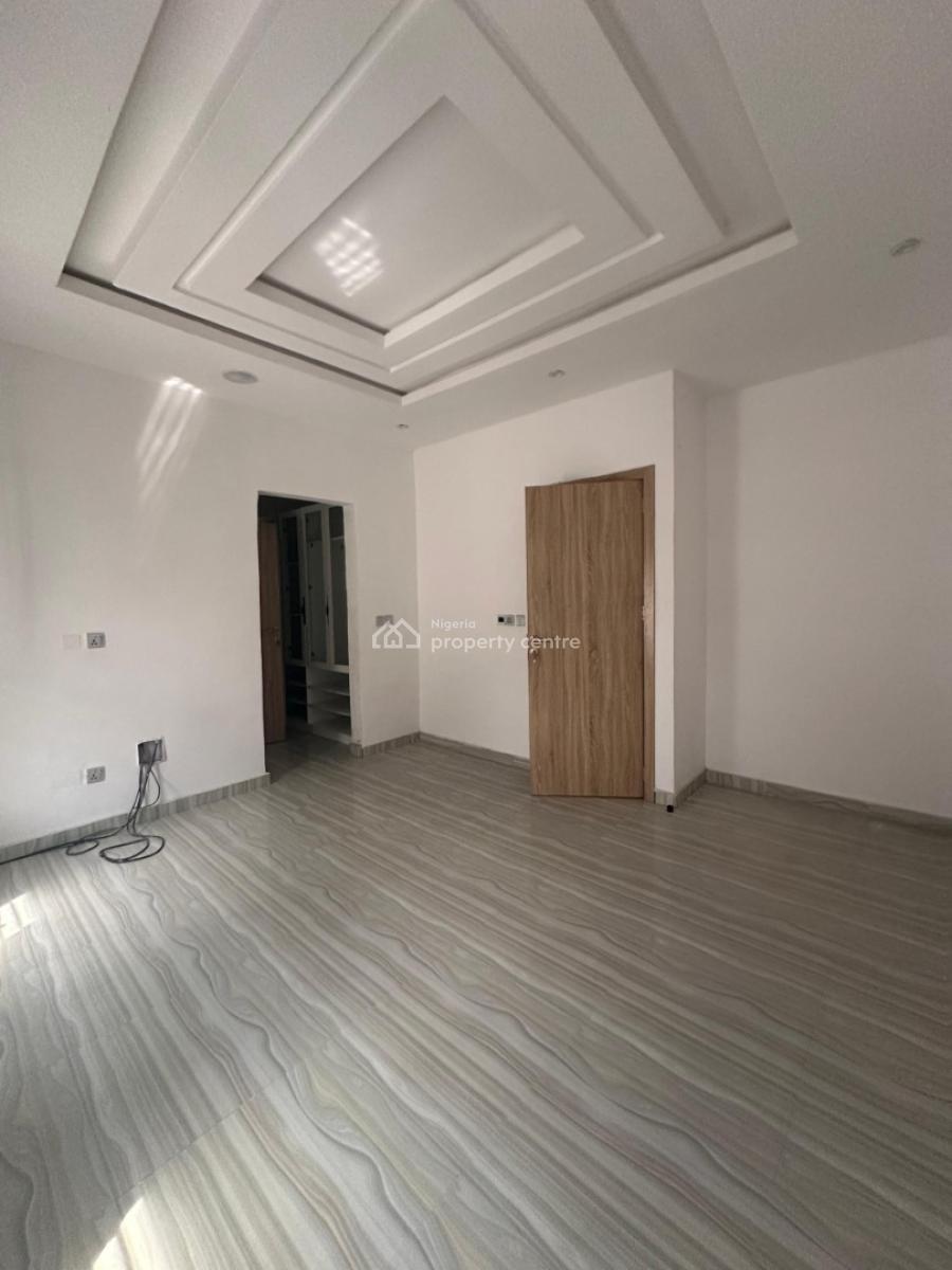 Gorgeous 4 Bedroom Terrace Duplex, Chevron, Lekki, Lagos, Terraced Duplex for Sale