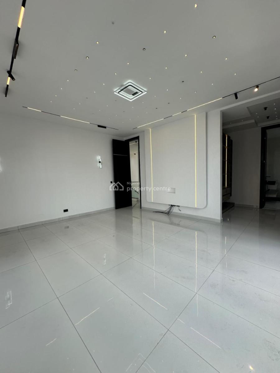 Enormous 5 Bedroom Duplex with a Bq and a Beautiful Garden, Chevron, Lekki, Lagos, Detached Duplex for Sale