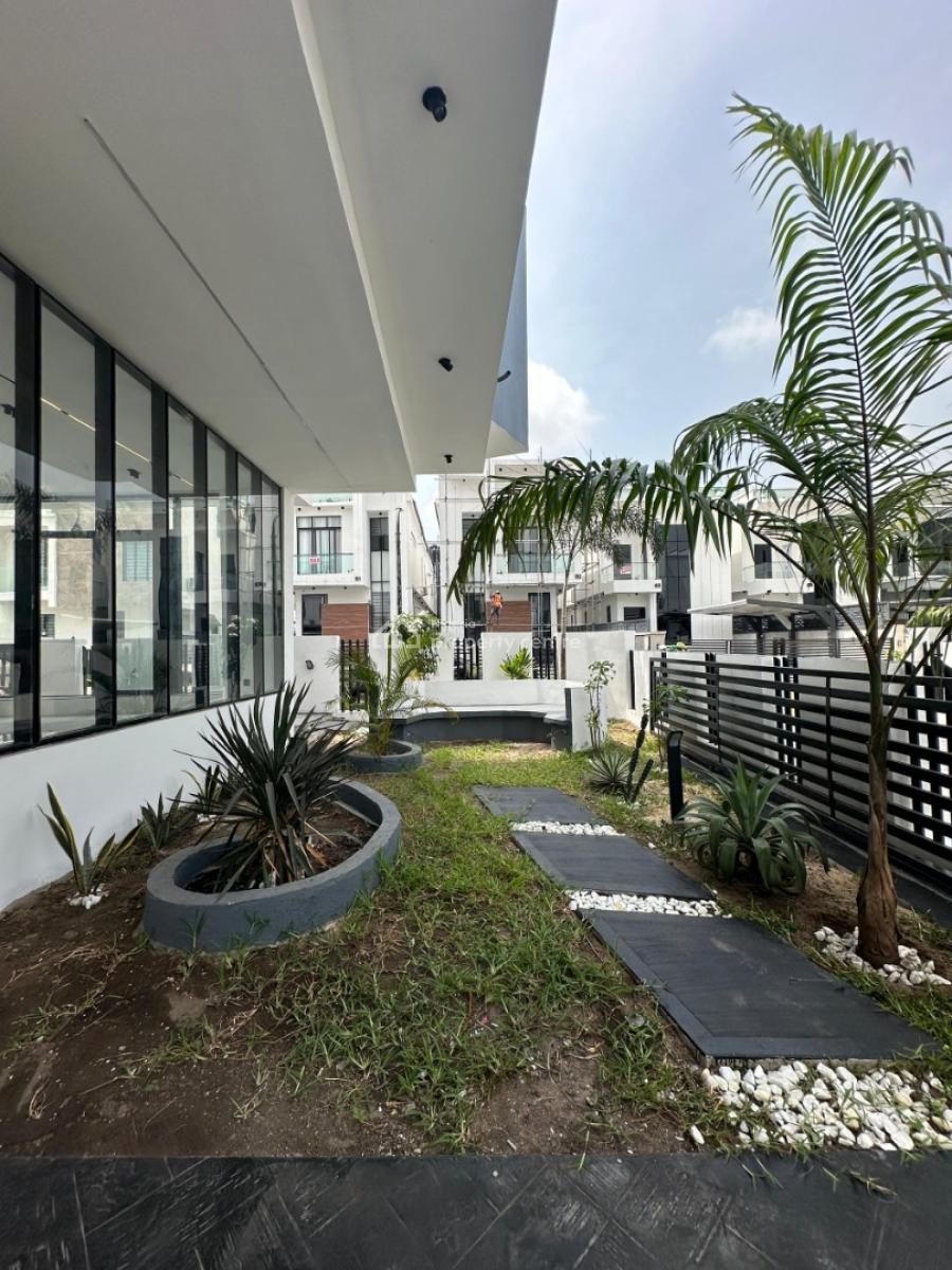 Enormous 5 Bedroom Duplex with a Bq and a Beautiful Garden, Chevron, Lekki, Lagos, Detached Duplex for Sale