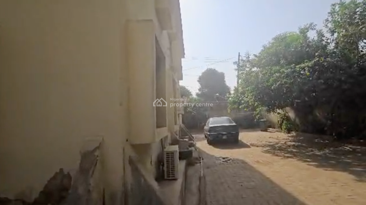 4bedroom Duplex with C/o, Mambolo, Wuse, Abuja, Detached Duplex for Sale