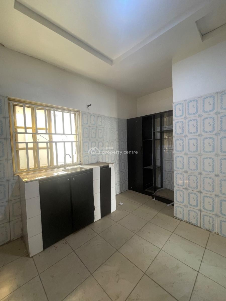 2-bedroom Flat on a Tarred Road, Dawaki News Engineering, Dawaki, Gwarinpa, Abuja, Flat / Apartment for Rent