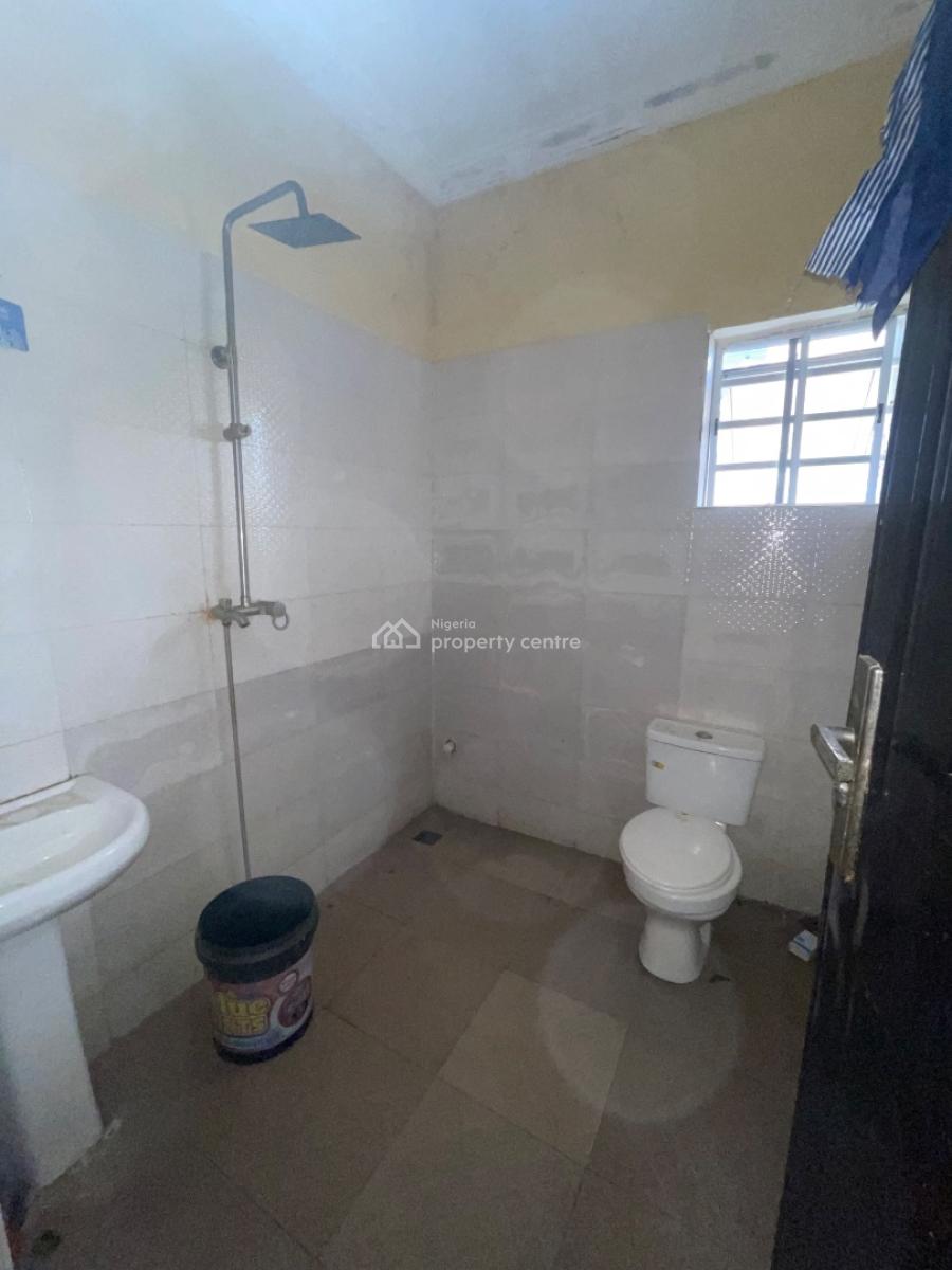 a Spacious 2 Bedroom Apartment, Mobil Road, Ilaje, Ajah, Lagos, Flat / Apartment for Rent