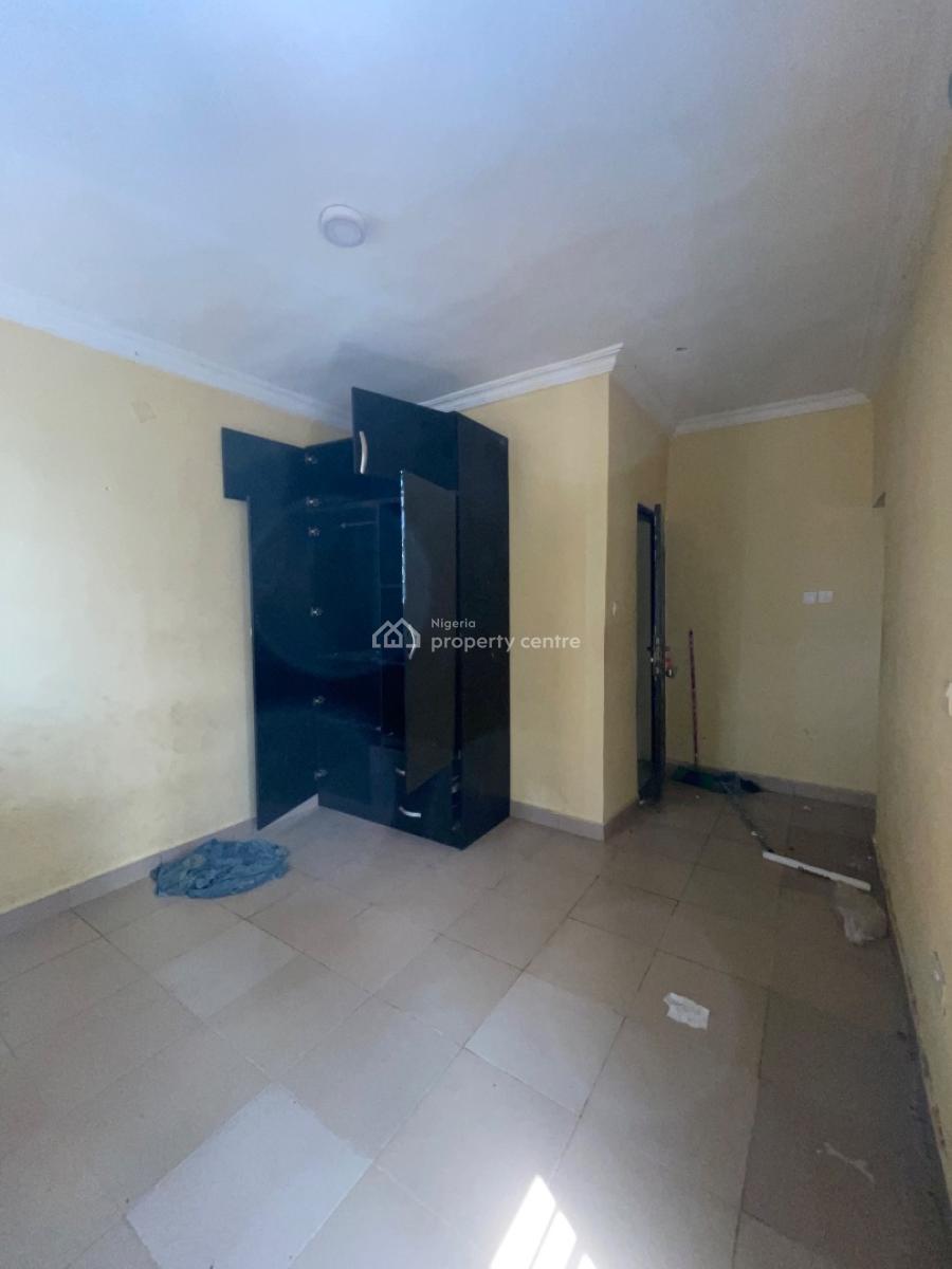 a Spacious 2 Bedroom Apartment, Mobil Road, Ilaje, Ajah, Lagos, Flat / Apartment for Rent