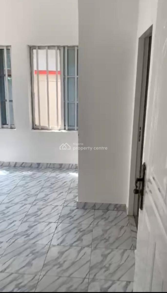 Clean 3 Bedroom Flat, Lbs Olukonla, Ajiwe, Ajah, Lagos, Flat / Apartment for Rent