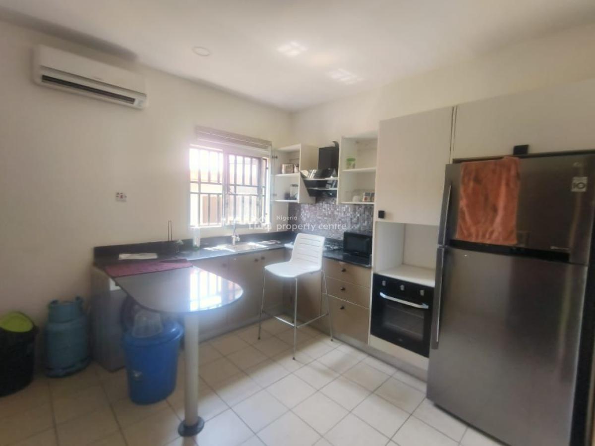 Newly Furnished 3 Bedroom Apartment with  Bq, Ologolo Spg Road, Lekki, Lagos, Flat / Apartment for Rent