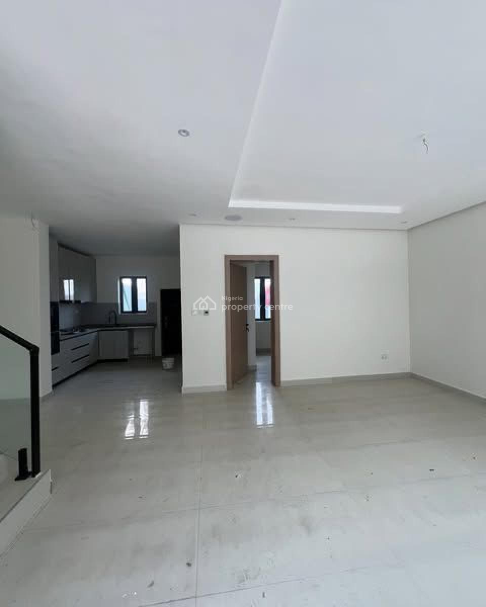 Elite  Spacious & Modern 4-bedroom Terrace, New Road, Ologolo, Lekki, Lagos, Terraced Duplex for Rent