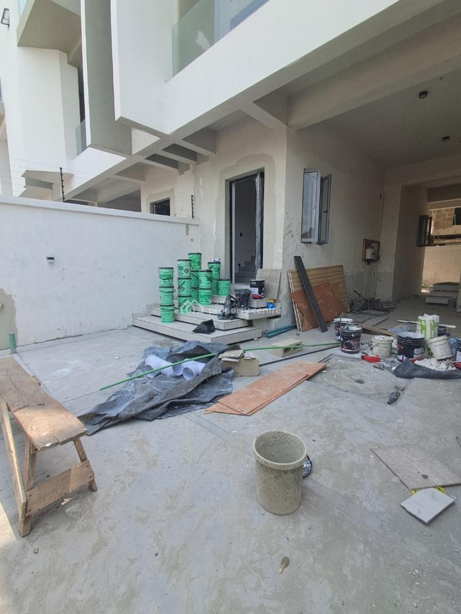 Exclusive 3 Bedroom Terrace Plus Bq in a Self Compund., Lekki Phase 1, Lekki, Lagos, Terraced Duplex for Sale