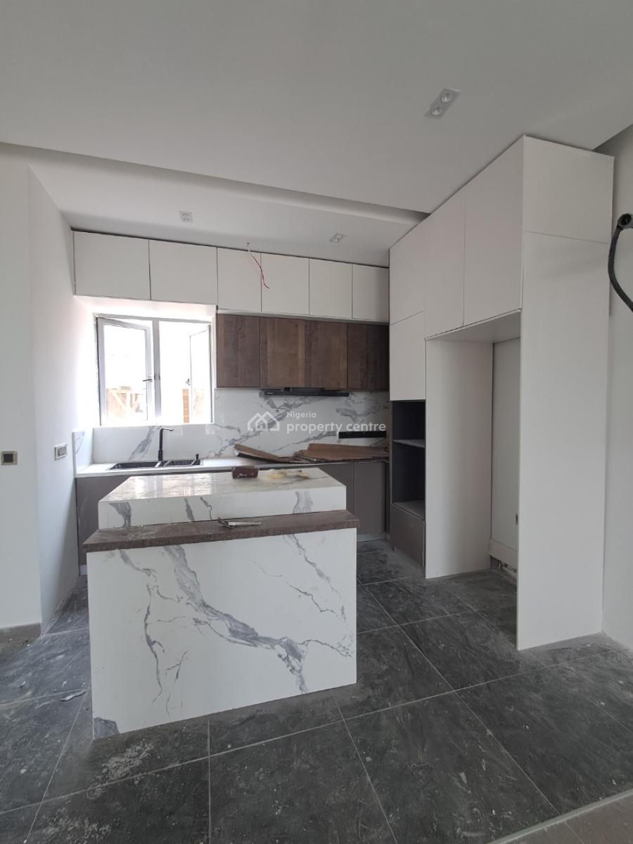 Exclusive 3 Bedroom Terrace Plus Bq in a Self Compund., Lekki Phase 1, Lekki, Lagos, Terraced Duplex for Sale