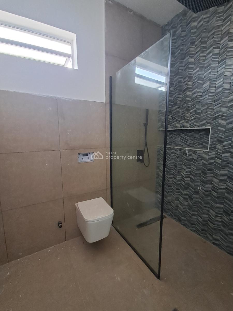 Exclusive 3 Bedroom Terrace Plus Bq in a Self Compund., Lekki Phase 1, Lekki, Lagos, Terraced Duplex for Sale