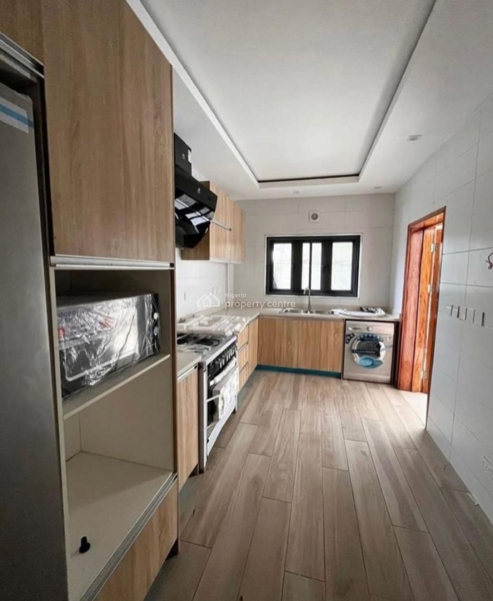 Serviced with 24/7 Power Supply 4 Bedroom En-suite Townhouse with an E, Lekki Phase 1, Lekki, Lagos, Terraced Duplex for Rent