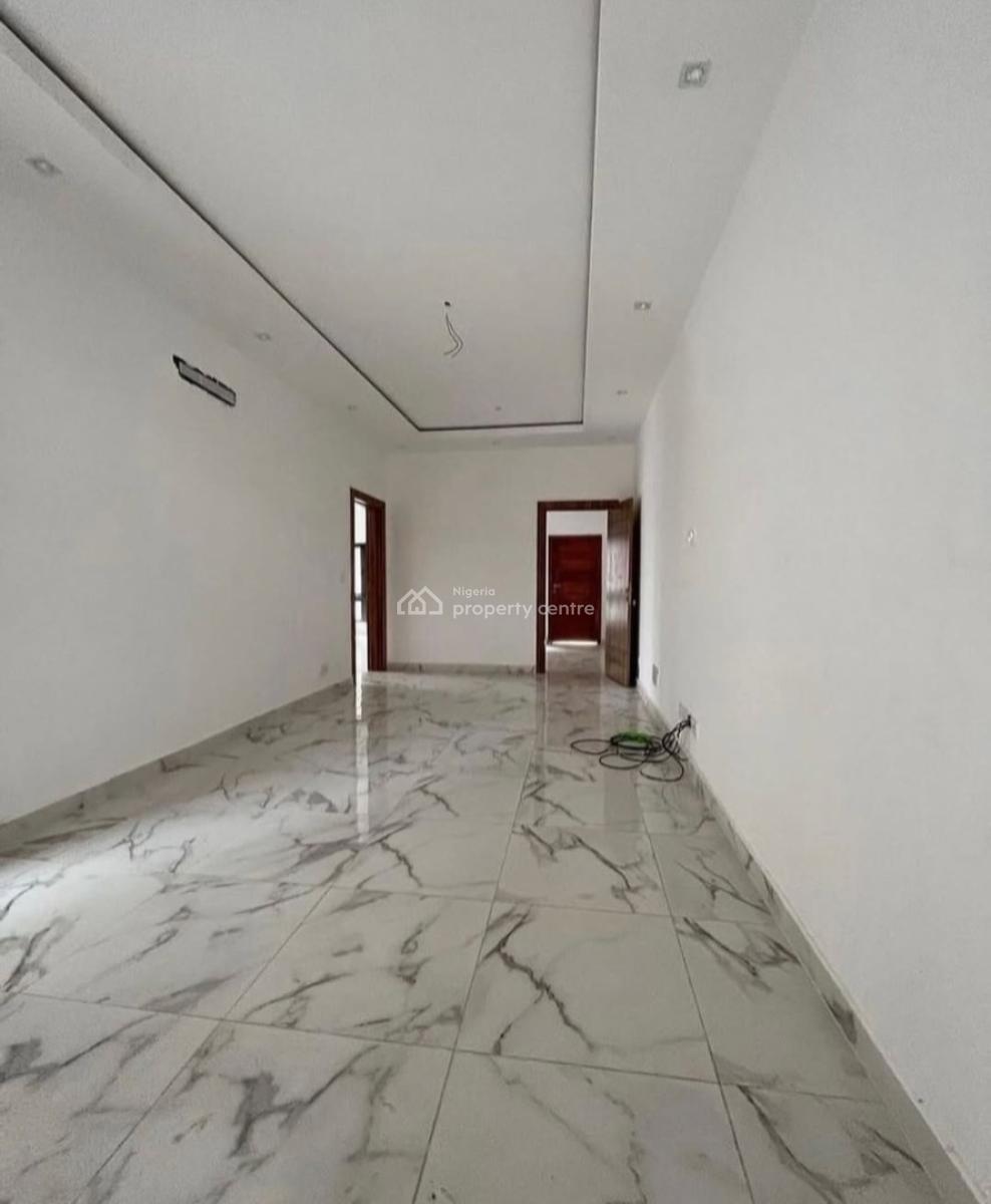 Serviced with 24/7 Power Supply 4 Bedroom En-suite Townhouse with an E, Lekki Phase 1, Lekki, Lagos, Terraced Duplex for Rent