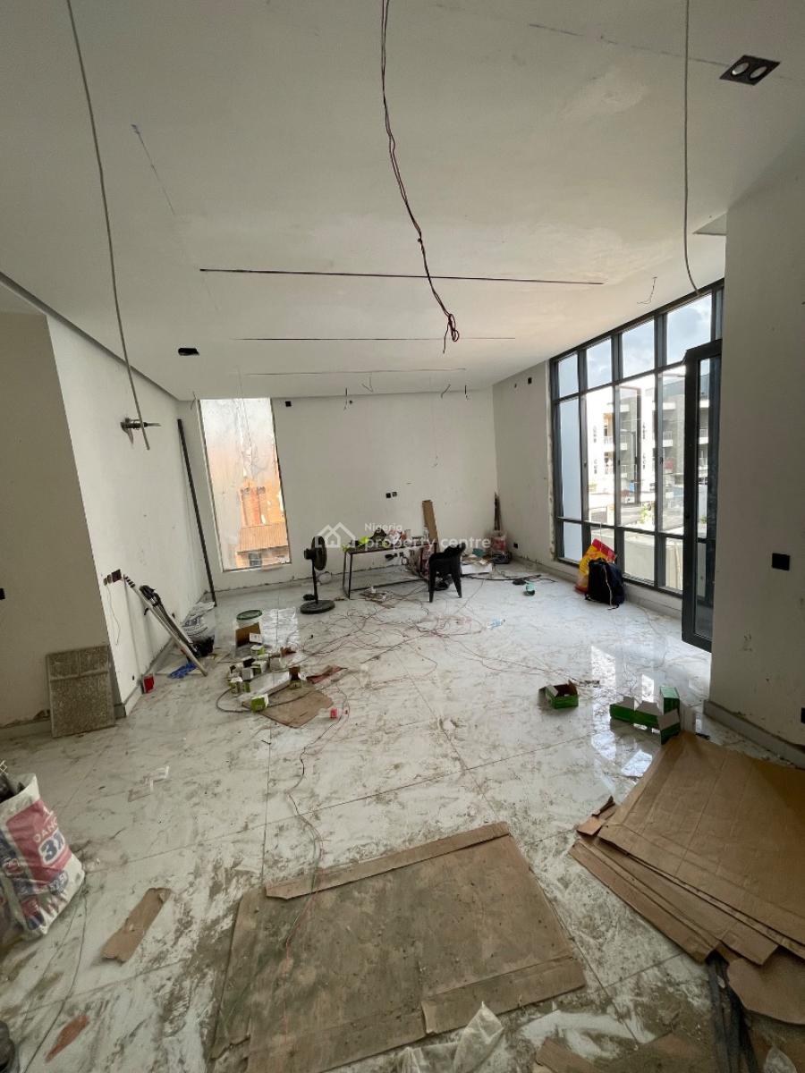 4 Bedroom Terrace Luxury Service Apartment, Lekki Right, Lekki Phase 1, Lekki, Lagos, Terraced Duplex for Sale