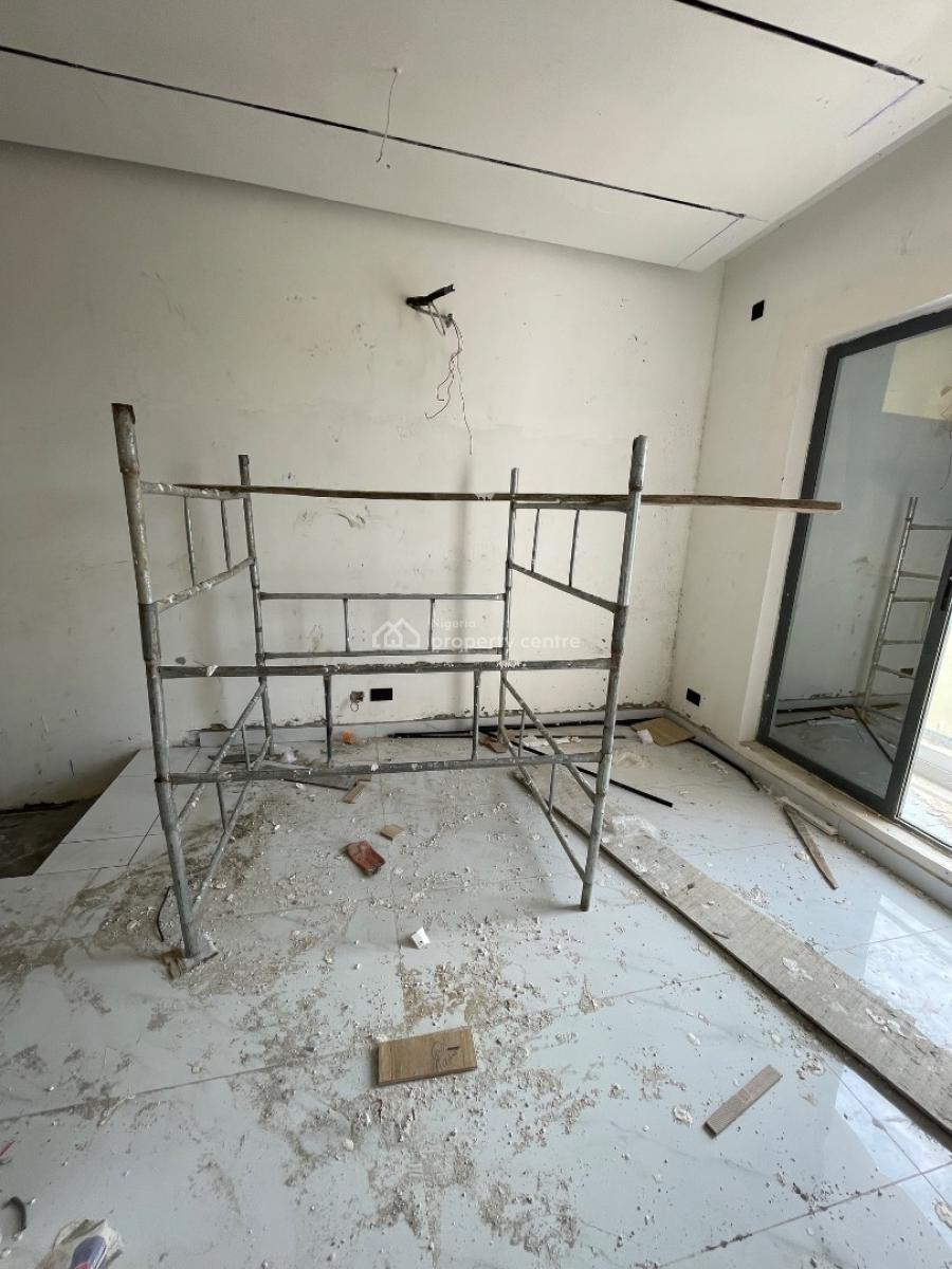 4 Bedroom Terrace Luxury Service Apartment, Lekki Right, Lekki Phase 1, Lekki, Lagos, Terraced Duplex for Sale