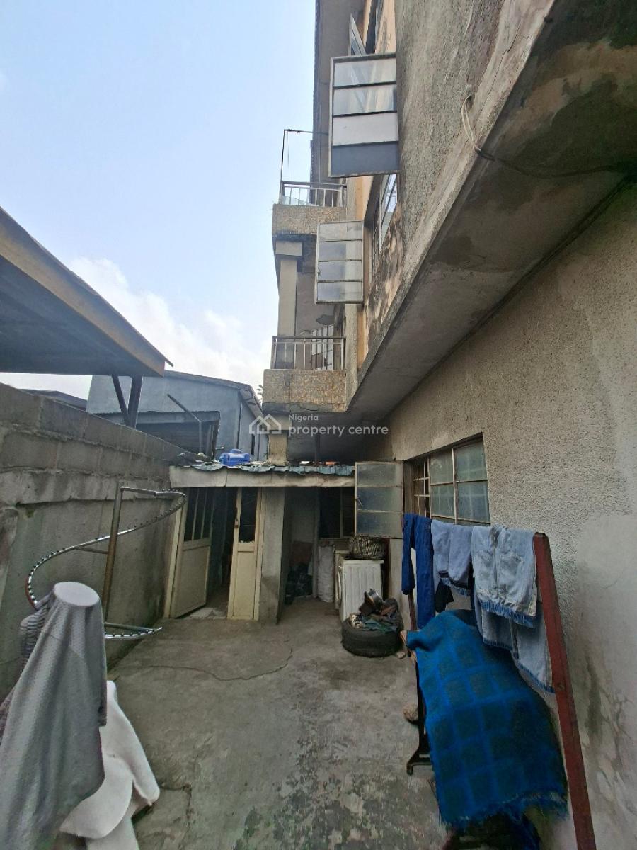 Commercial Block of Flats with Warehouse, Ladipo Market, Mushin, Lagos, Block of Flats for Sale