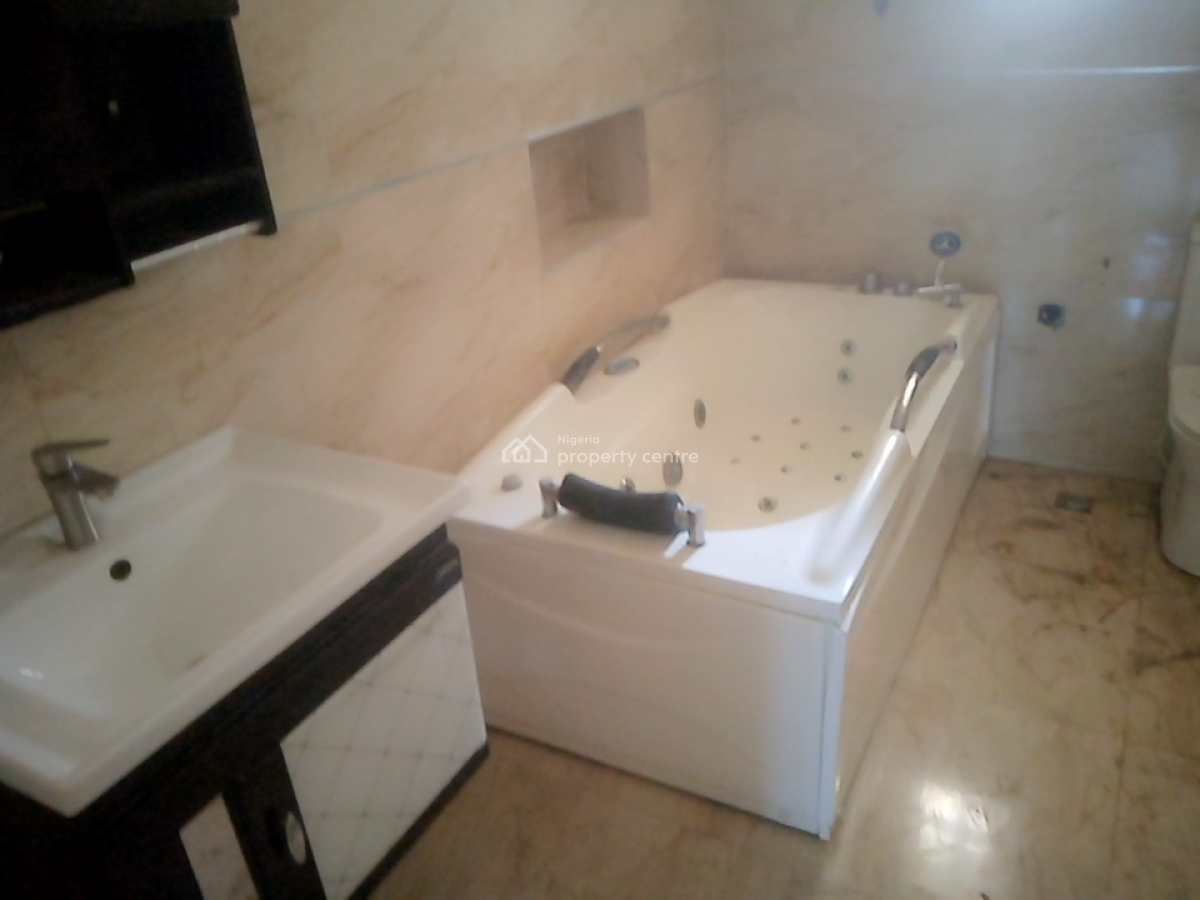 a Neatly and Massively Built 4 Bedroom Terraced Duplex and a Bq, Osapa, Lekki, Lagos, Terraced Duplex for Rent