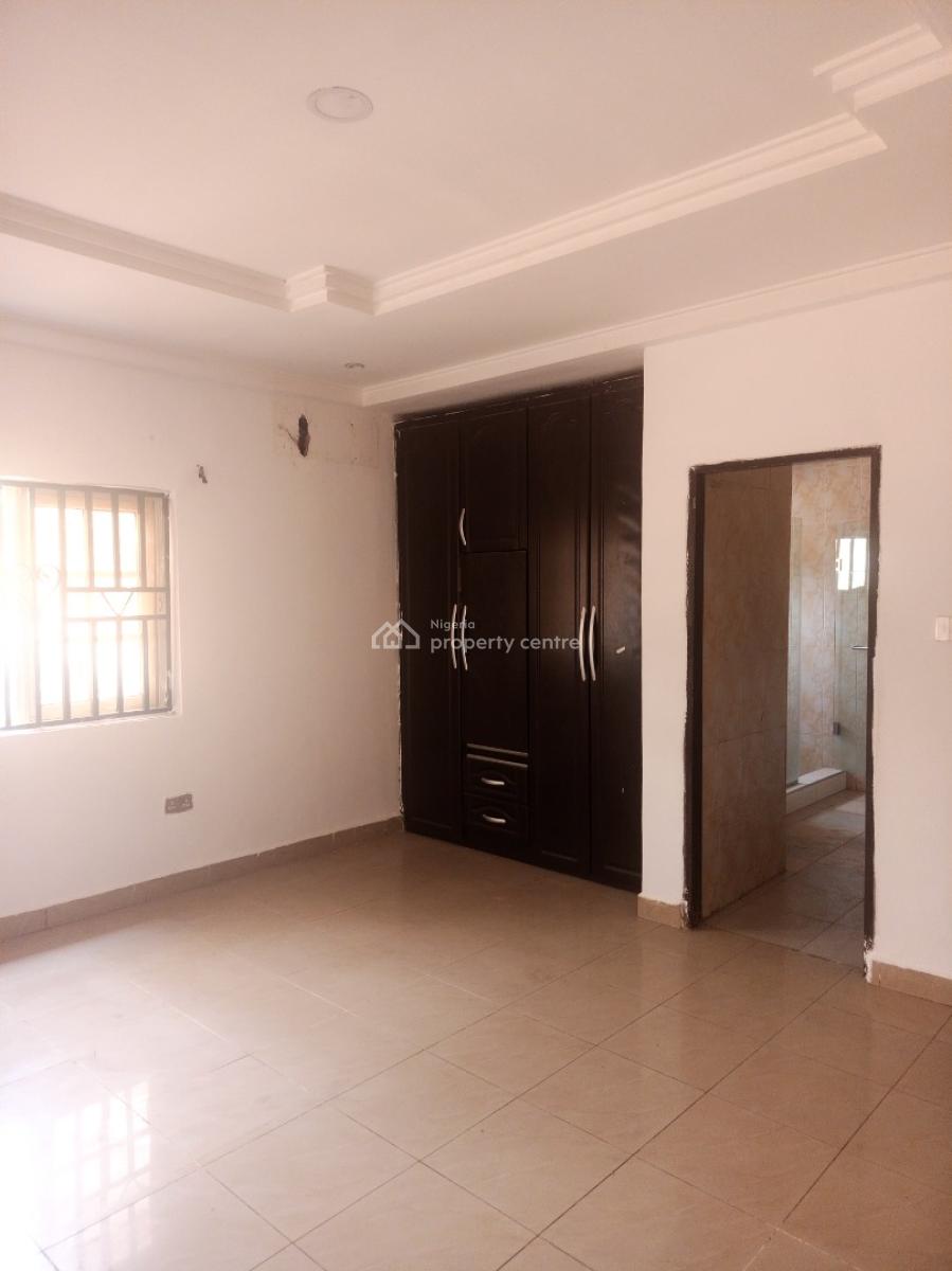 Newly Vacated 3 Bedroom Flat, Close to Maitama, Katampe, Abuja, Flat / Apartment for Rent