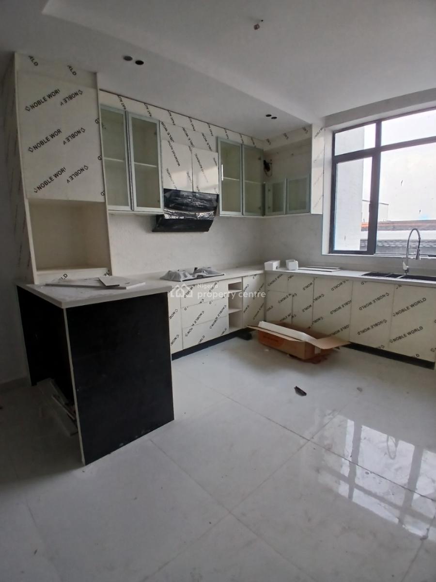 Newly Built and Well-finished and Serviced 2 Bedroom En-suite Flat. It, Ikate Elegushi, Lekki, Lagos, Flat / Apartment for Sale