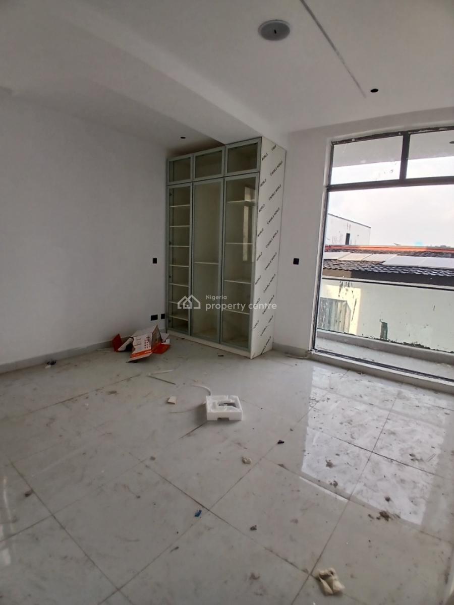 Newly Built and Well-finished and Serviced 2 Bedroom En-suite Flat. It, Ikate Elegushi, Lekki, Lagos, Flat / Apartment for Sale