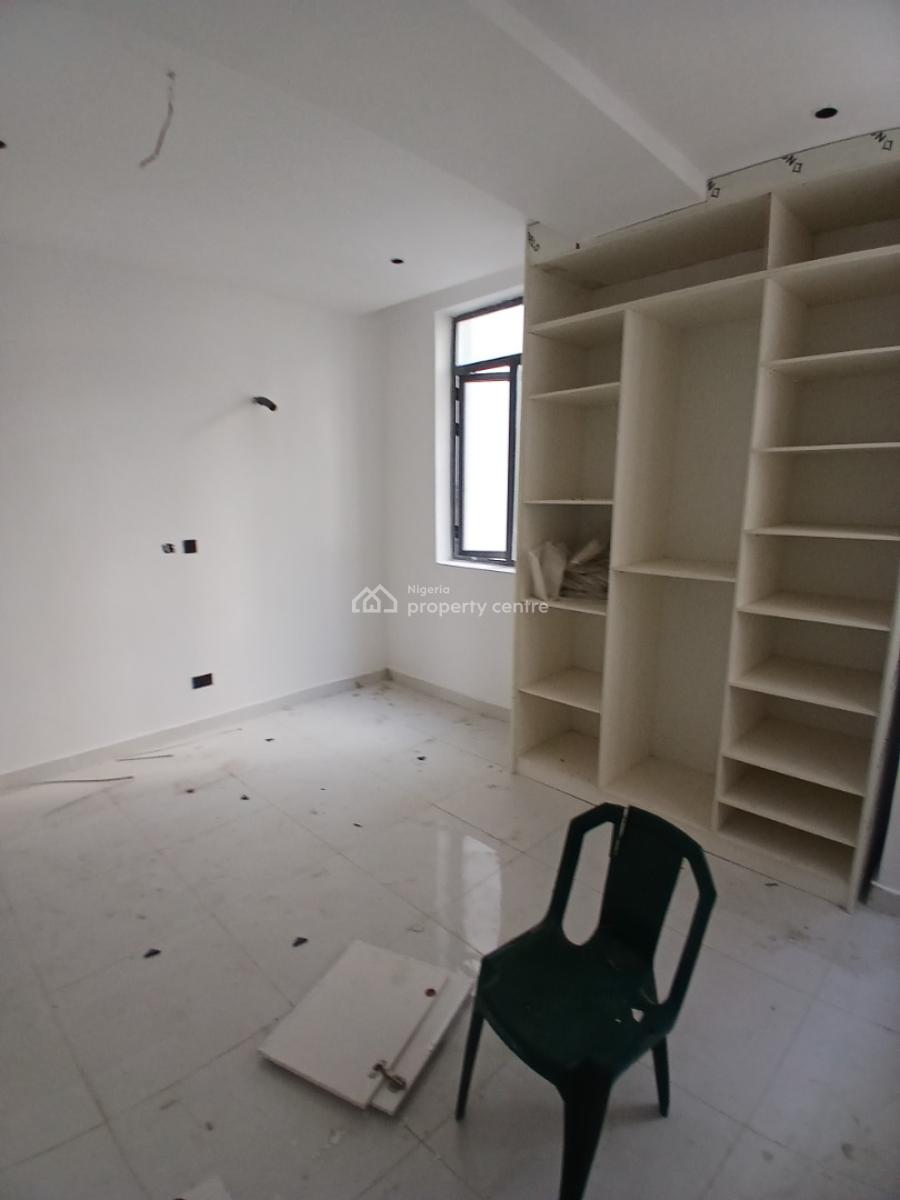 Newly Built and Well-finished and Serviced 2 Bedroom En-suite Flat. It, Ikate Elegushi, Lekki, Lagos, Flat / Apartment for Sale