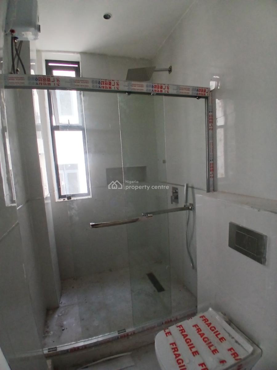 Newly Built and Well-finished and Serviced 2 Bedroom En-suite Flat. It, Ikate Elegushi, Lekki, Lagos, Flat / Apartment for Sale