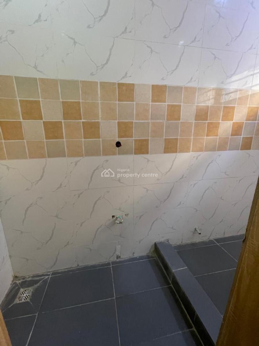 2 Bedroom Apartment, Ologolo, Lekki, Lagos, Flat / Apartment for Rent