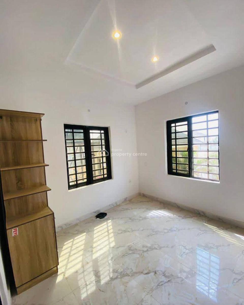 Sweetly Built 4 Bedroom Terraced Duplex, Kolapo Ishola Gra, Akobo, Ibadan, Oyo, Terraced Duplex for Sale