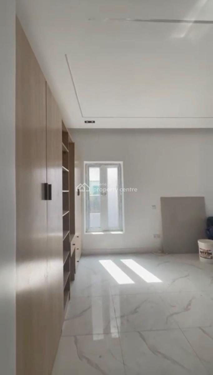 a Spacious 2 Bedroom Apartment, Chisco, Ikate, Lekki, Lagos, Flat / Apartment for Rent