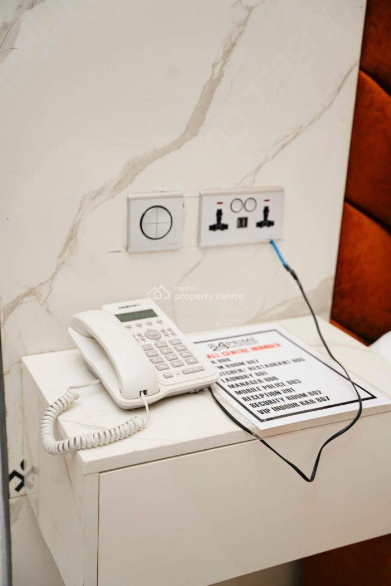 Nicely Furnished Studio Apartment, Off Airport Road, Oredo, Edo, Flat / Apartment Short Let