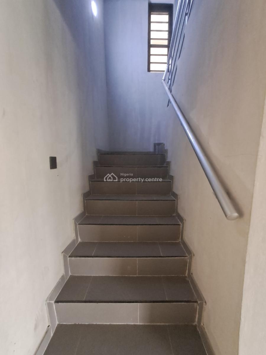 Exquisite 2 Bedroom Apartment Plus Bq in a Secured Estate, Exquisite 2 Bedroom Apartment Plus Bq in a Secured Estate, Lekki Phase 1, Lekki, Lagos, Flat / Apartment for Sale