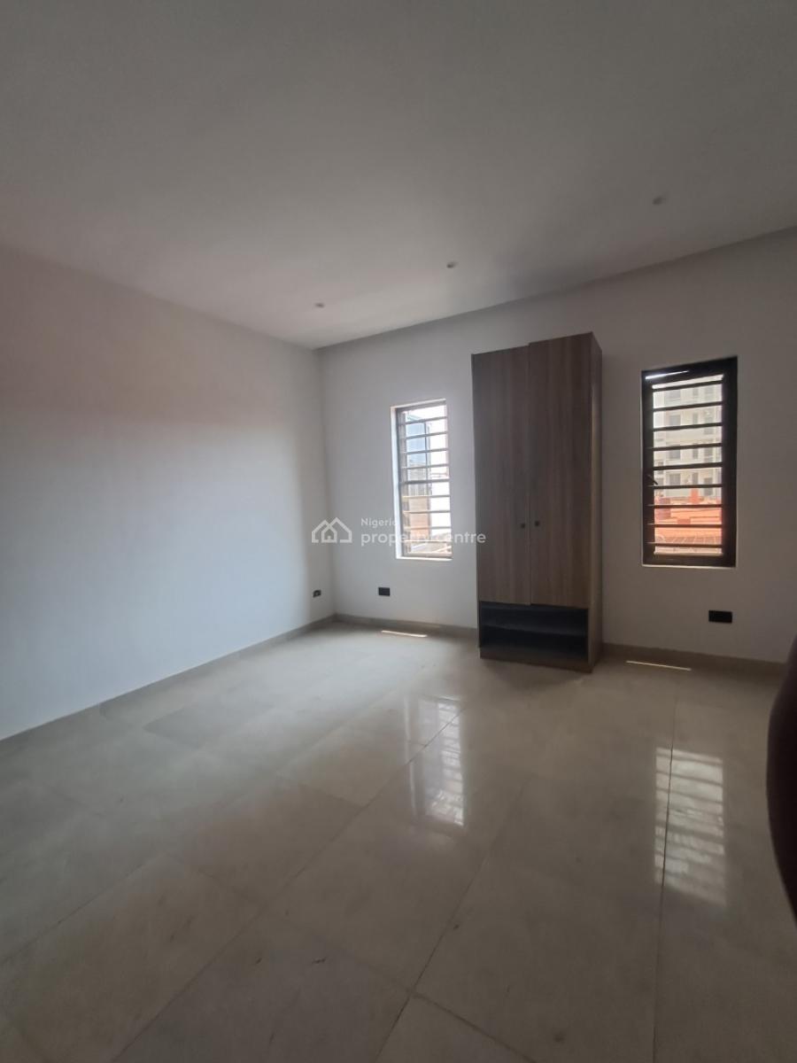 Exquisite 2 Bedroom Apartment Plus Bq in a Secured Estate, Exquisite 2 Bedroom Apartment Plus Bq in a Secured Estate, Lekki Phase 1, Lekki, Lagos, Flat / Apartment for Sale