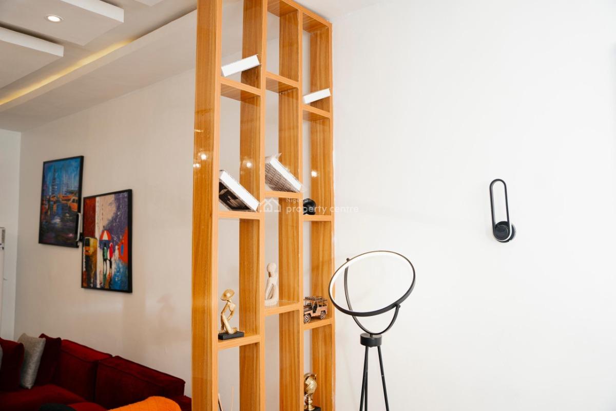 Nicely Furnished 3 Bedroom Apartment, Airport Road, Oredo, Edo, Flat / Apartment Short Let