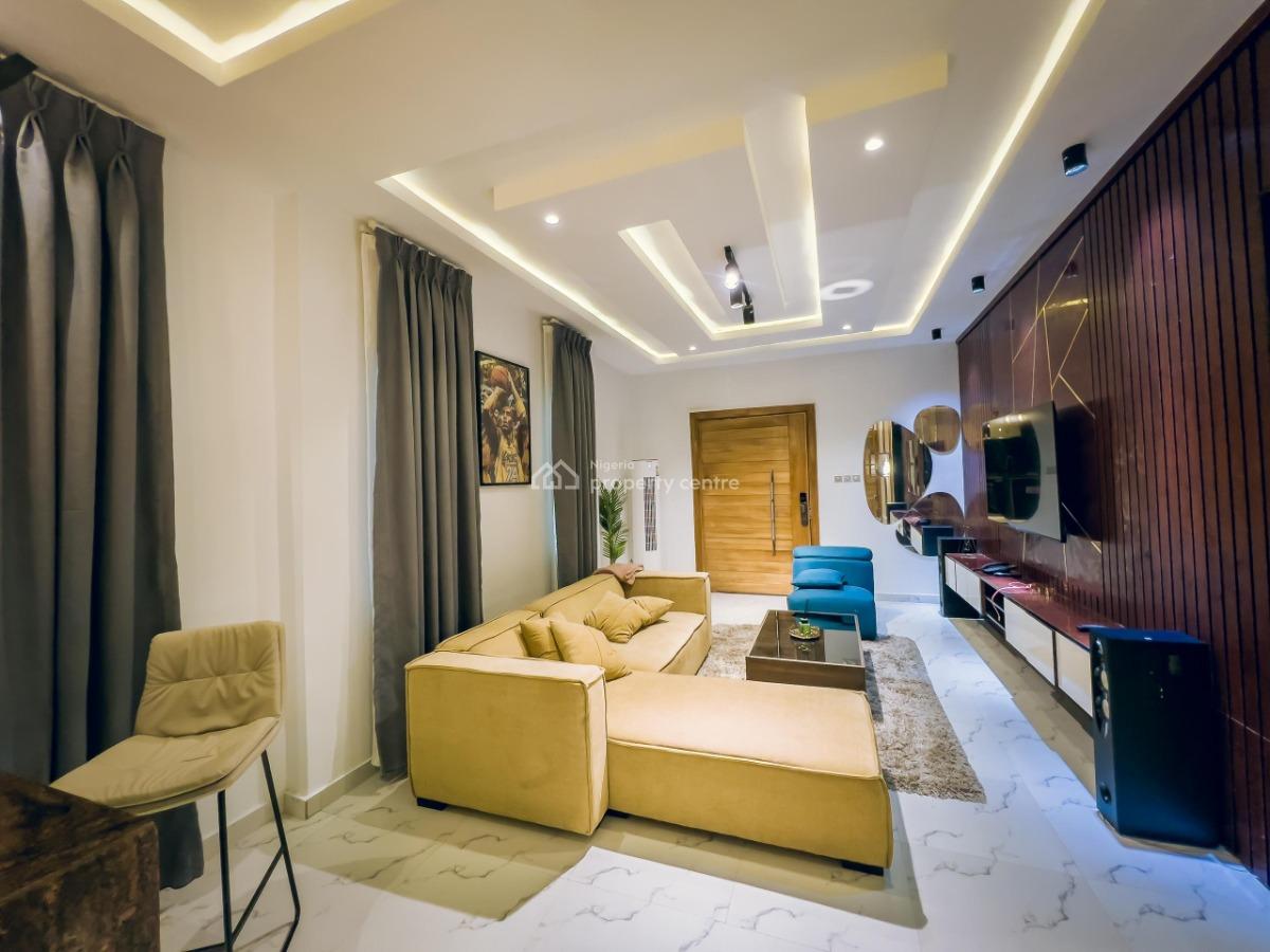 Nicely Furnished 2 Bedroom Apartment, Airport Road, Oredo, Edo, Flat / Apartment Short Let