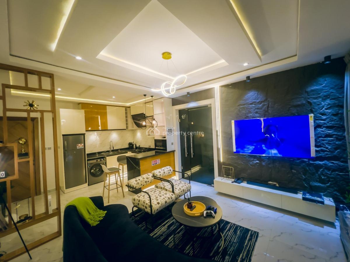 Nicely Furnished 3 Bedroom Apartment, Airport Road, Benin, Oredo, Edo, Flat / Apartment Short Let